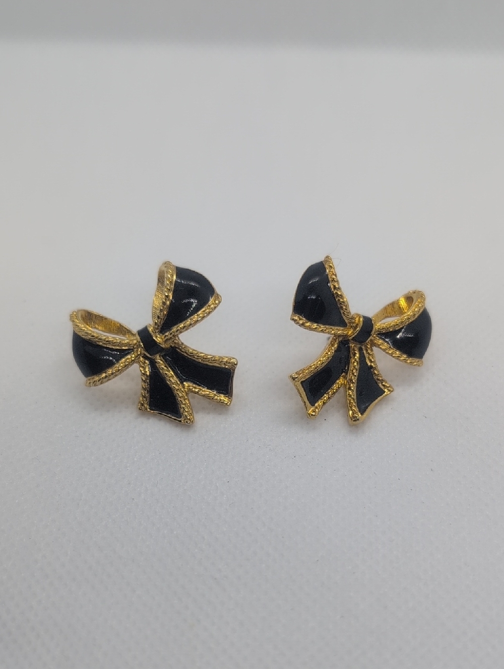 Vtg K.J.L Avon Gold & Black Bow Stud Earrings - Women's Jewelry